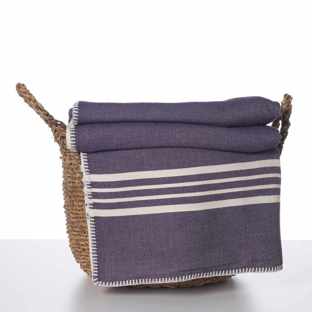 jao-blankets-farmer-stitch-blanket-decke-blau-zweiseitig image 6