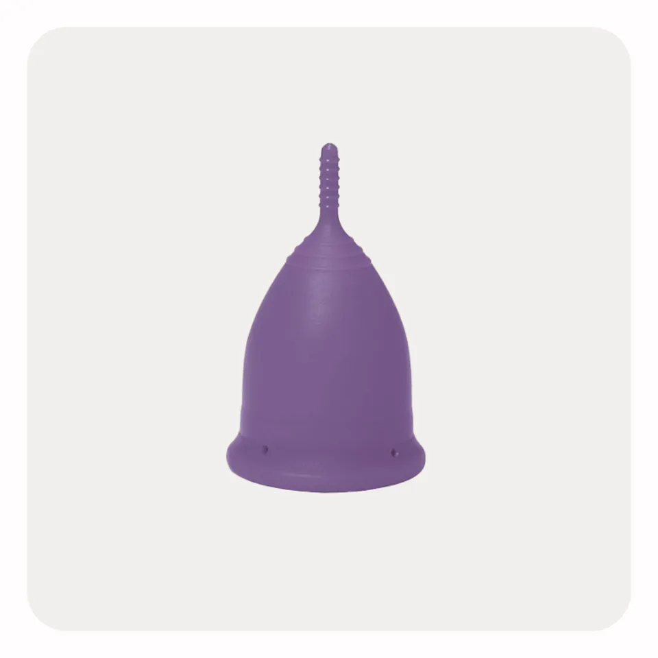 divine-cup-menstruationstasse-lila-medizinisches-silikon image 1