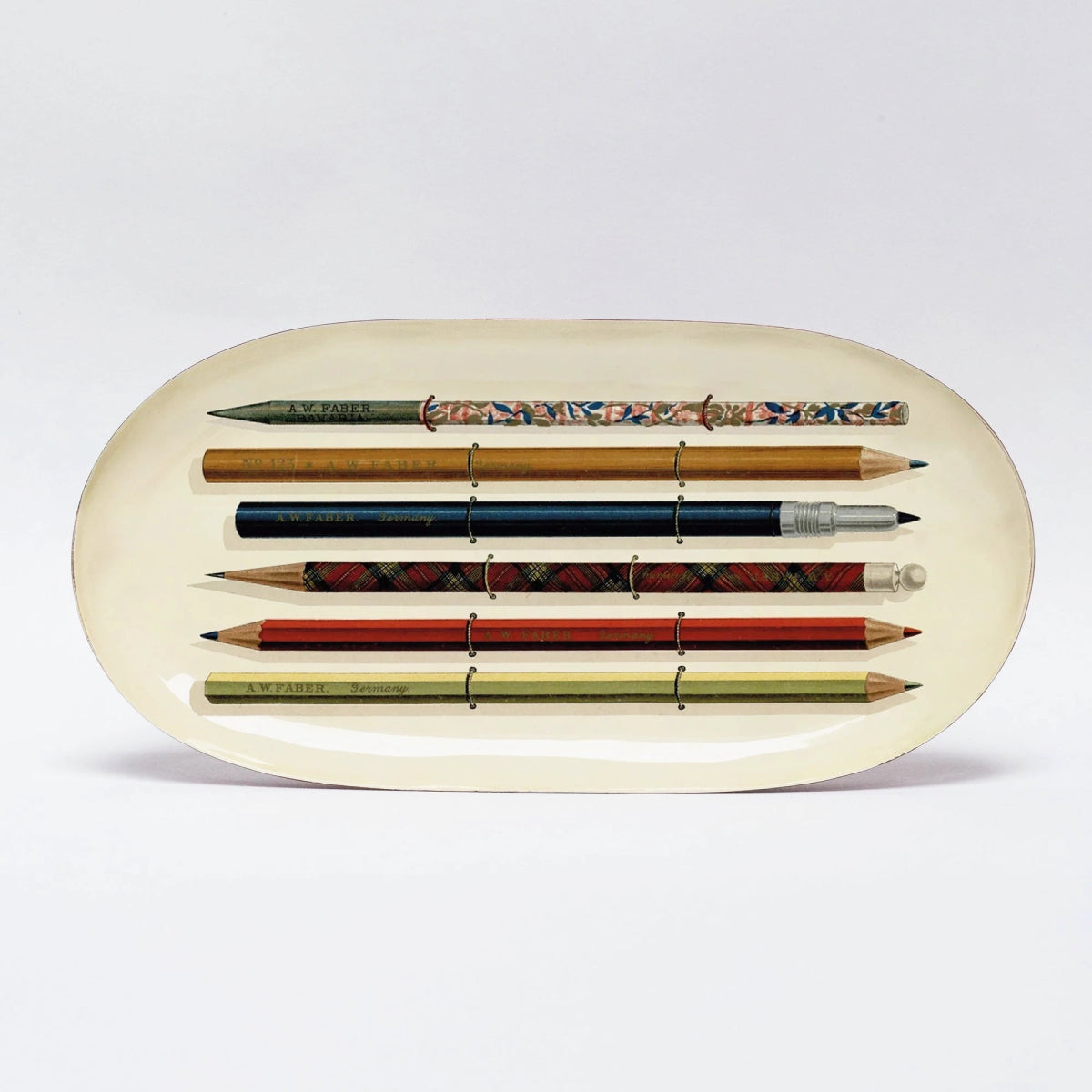 jao-for-the-home-vintage-pencils-emaille-tablett-oval image 1