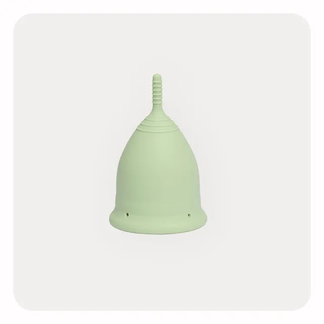 divine-cup-menstruationstasse-mint-soft-medizinisches-silikon image 1