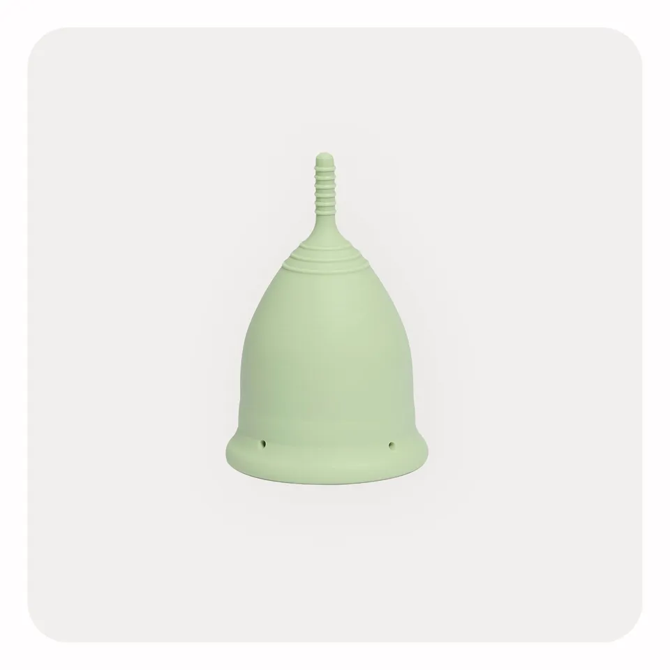 divine-cup-menstruationstasse-mint-soft-medizinisches-silikon image 1