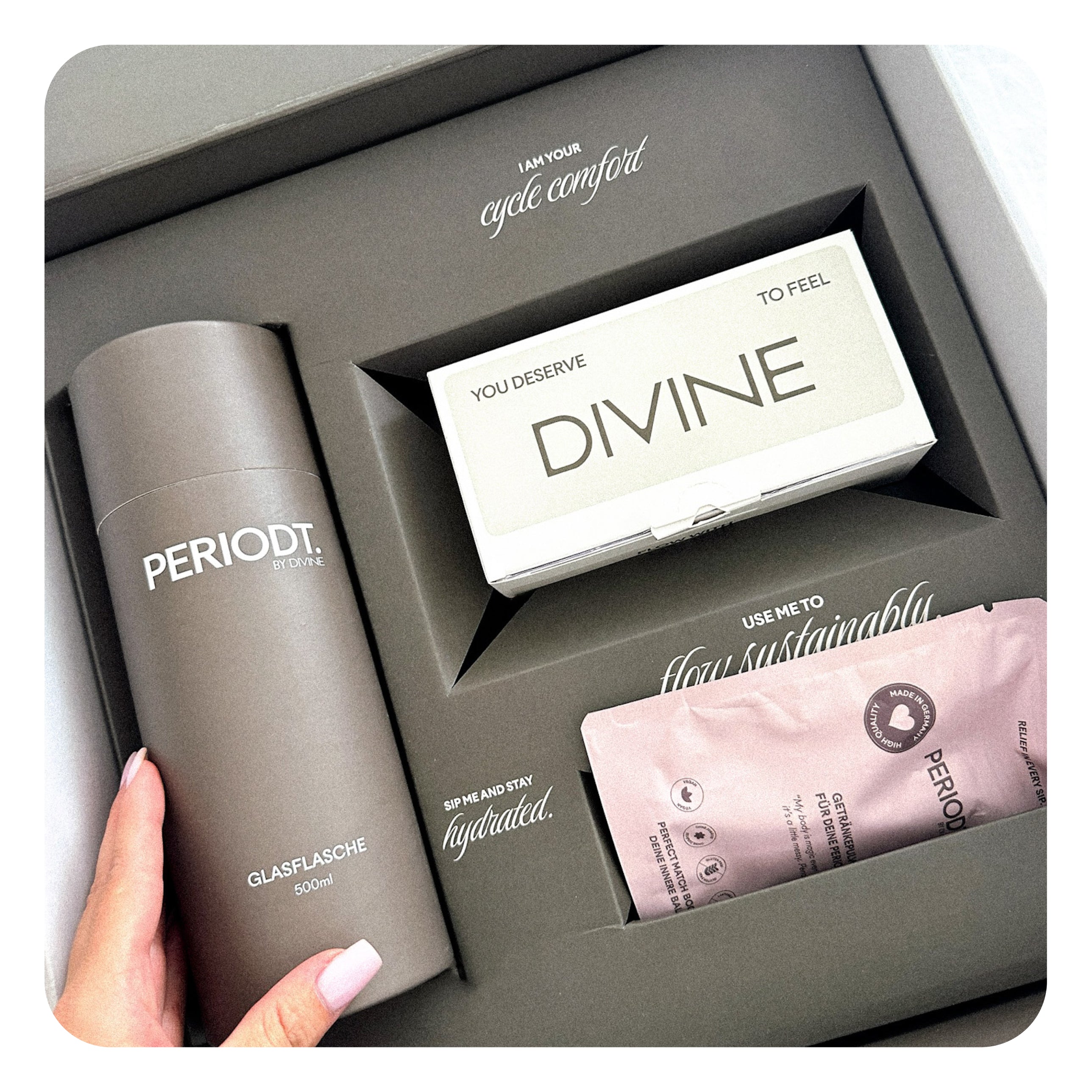 divine-starter-set-menstruationstasse-periodt-drink-flasche image 1
